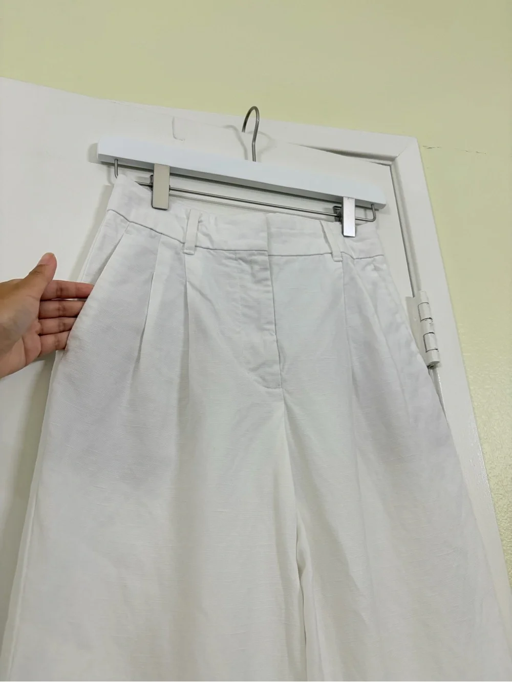 Aritzia The Effortless Pant White Linen Lyocell Pleated Wide Leg Pants Size 0